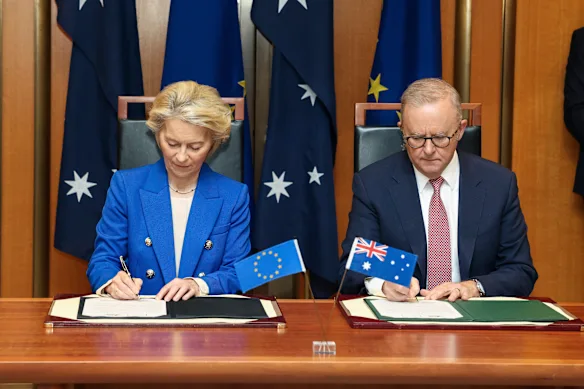 La présidente de l'UE Ursula von der Leyen et le Premier ministre Anthony Albanese ont mis la plume sur le nouvel accord.