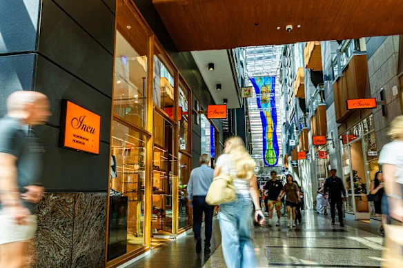 Au fil des décennies, le détaillant de mode Incu a progressivement accru sa présence dans le centre commercial The Galeries à Sydney.