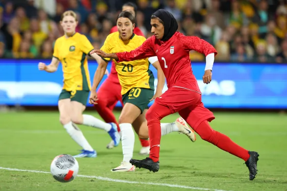 L'équipe féminine iranienne de football est arrivée en Australie pour disputer la Coupe d'Asie, après avoir joué pour la dernière fois dans le pays en 2023.