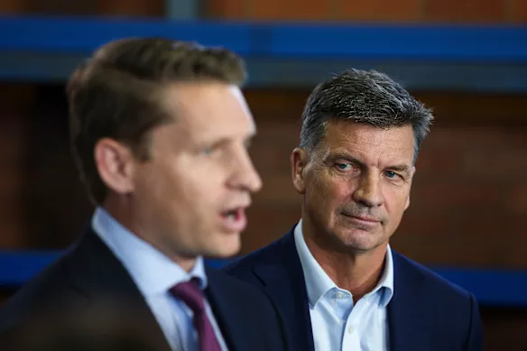 Andrew Hastie et Angus Taylor sont en désaccord sur la position fiscale de la Coalition.
