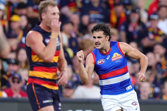 Le polyvalent Joel Freijah a été superbe pour les Bulldogs alors qu'ils ont résisté aux Crows dans leur forteresse Adelaide Oval.