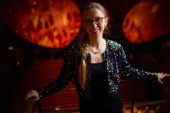 Anna Lapwood rayonne d'authenticité et de joie. 