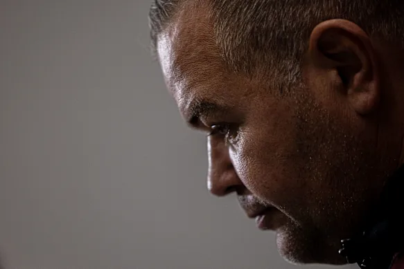 L'entraîneur de Manly limogé Anthony Seibold.