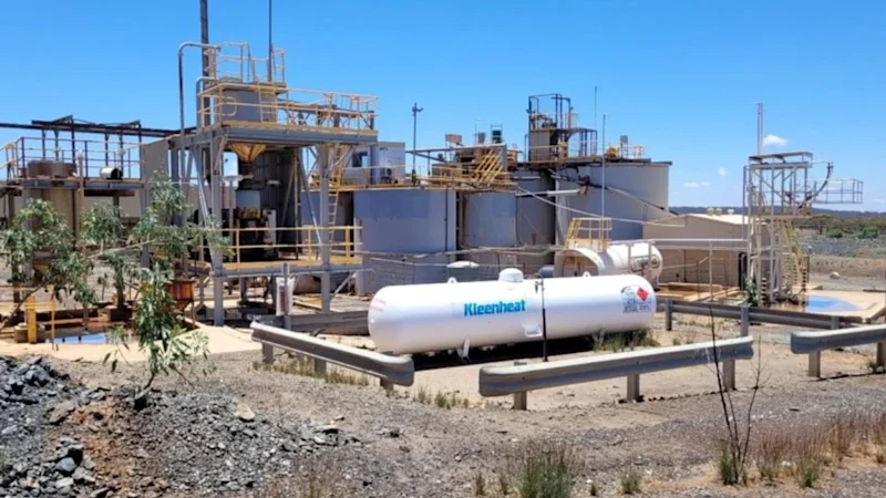 Auric confie le patron de l'usine pour accélérer la construction de WA Burbanks