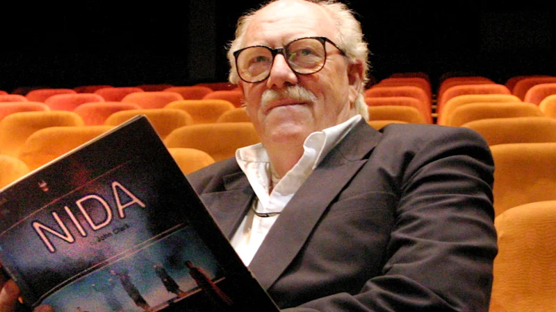 Le leader artistique John Clark, qui a contribué à façonner le NIDA et la Sydney Theatre Company, est décédé à l'âge de 93 ans.
