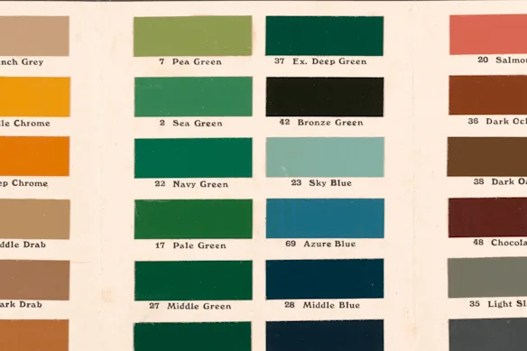 Lewis Berger & Sons échantillonne les nuances de peintures prêtes à l'emploi.