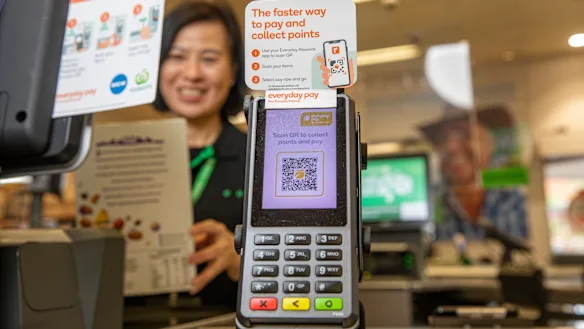 Woolworths a lancé les paiements par code QR en 2022.