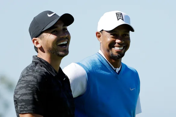 Jason Day et Tiger Woods ensemble au parcours de golf de Torrey Pines à San Diego en 2017.