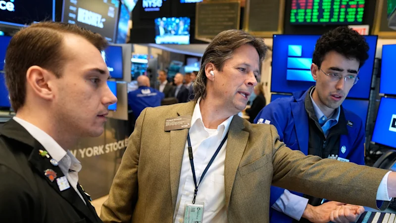 Wall Street en hausse, Trump prévient l'Iran et l'ASX s'apprête à battre en retraite