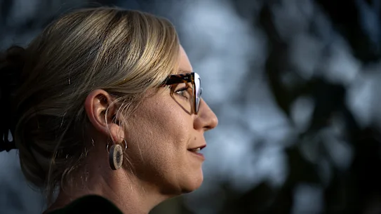 La chef des Verts nouvellement élue, Larissa Waters, promet une approche constructive lors du prochain parlement.