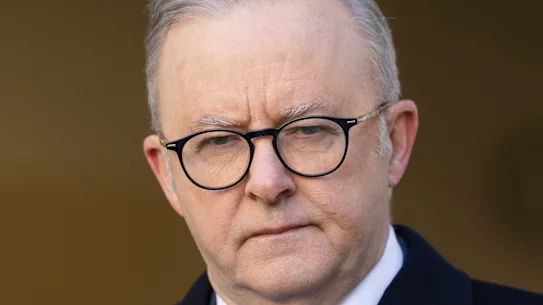 Le Premier ministre Anthony Albanese s'oppose à une interdiction totale de la publicité pour les jeux d'argent en ligne.