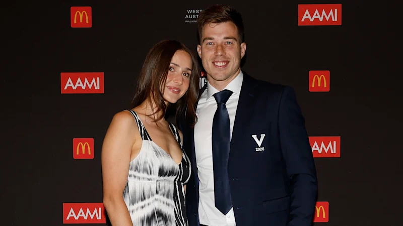 Brad Scott plaisante sur le bon Gimlet après la publication de TikTok