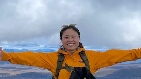 Angie Shen gagne environ 10 000 $ par an en travaillant comme instructrice de Pilates.