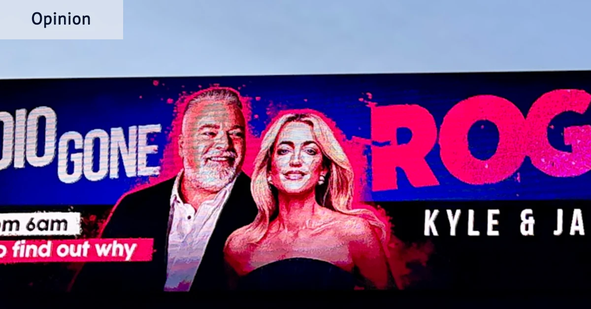 Que se passe-t-il lorsqu'un drone tueur et une radio toxique entrent en collision ?