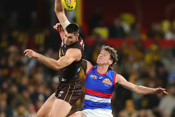 Ned Reeves en action contre Louis Emmett.