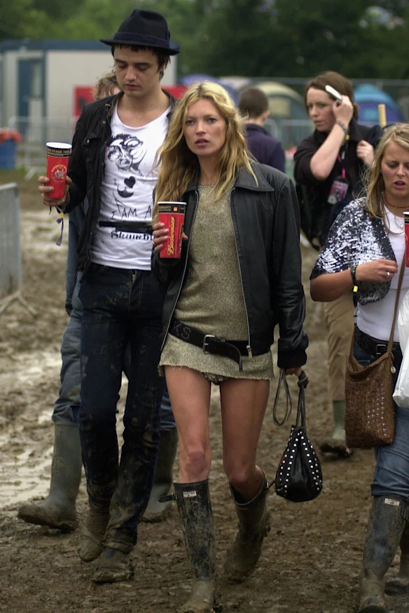Kate Moss et Pete Doherty respiraient la fraîcheur à Glastonbury en 2005.