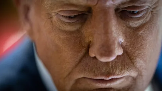 DOSSIER – L'ancien président Donald Trump, candidat républicain à la présidence, s'exprime lors d'une conférence de presse tenue à la Trump Tower, le 6 septembre 2024 à New York. (Photo AP/Stefan Jeremiah, dossier)
