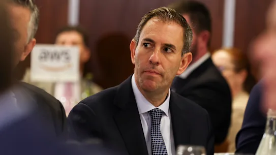 Jim Chalmers cherche à adopter des lois qui annuleront deux décisions de la Cour fédérale qui allaient à l'encontre de l'ATO l'année dernière.