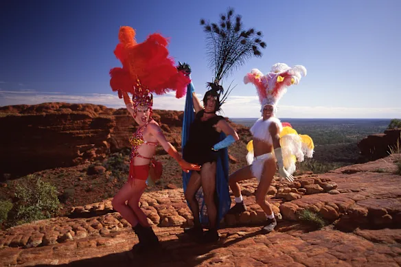 Les Aventures de Priscilla, reine du désert sont reconnues pour avoir mis la drague australienne sur la carte.