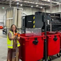 L&rsquo;installation de recyclage textile d&rsquo;IA à Ipswich lutte contre les déchets de la mode rapide