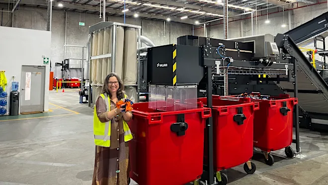 L'installation de recyclage textile d'IA à Ipswich lutte contre les déchets de la mode rapide