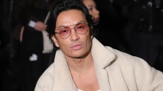 NEW YORK, NEW YORK - 11 FÉVRIER : Prabal Gurung participe au défilé de mode de l'école publique lors de la Fashion Week de New York à Storied NYC le 11 février 2026 à New York. (Photo de Michael Loccisano/Getty Images)