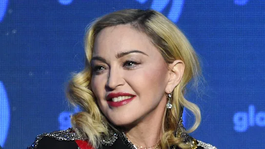 Madonna a été accusée de publicité mensongère par deux personnes qui assistaient à son concert de décembre à New York.