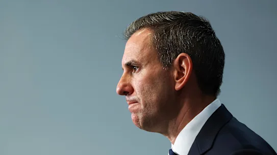 Le cinquième budget de Jim Chalmers confirmera que l'Australie doit au monde 1 000 milliards de dollars. 