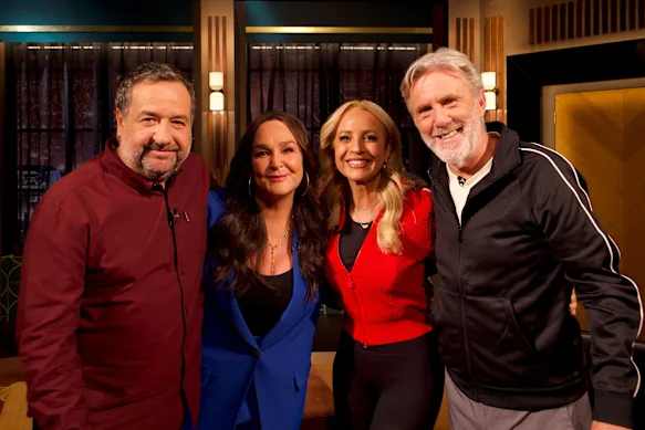 Mick Molloy, Kate Langbroek, Carrie Bickmore et Glenn Robbins dans le premier épisode de Glenn & Mick's Celebrity Intervention.