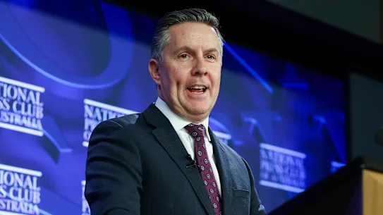 Le ministre de la Santé, Mark Butler, au Press Club mercredi.