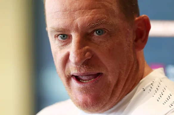 Voss s'est montré combatif jeudi dans sa défense du club et de sa gestion à long terme de Hollands.