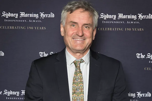 Richard Glover, photographié en 2021, écrit désormais une chronique dans la section arts et culture du Herald, Spectrum.