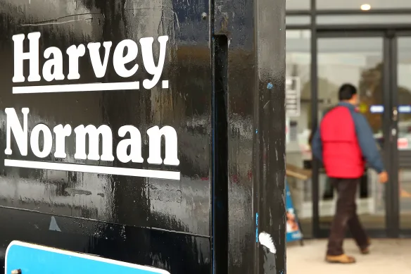 Harvey Norman et Latitude ont été accusés d'avoir induit les clients en erreur.