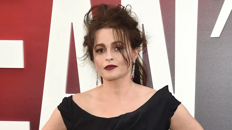 Helena Bonham Carter quitte la série quelques jours après le tournage