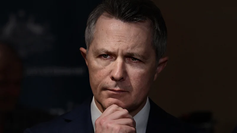 La formation obligatoire à la sécurité s'intensifie en ligne pour lutter contre la crise des abus dans les services de garde d'enfants