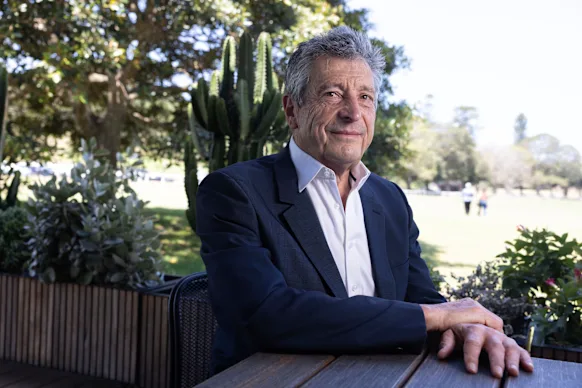 Au cours de sa longue carrière en cardiologie, Stephen Fenton a été témoin de nombreux développements révolutionnaires. 