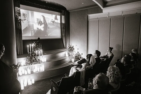 Le couple a réalisé un court métrage sur leur relation plutôt qu'une cérémonie traditionnelle.  