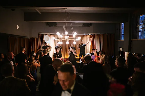 La réception a eu lieu dans le restaurant-bar attenant au cinéma.