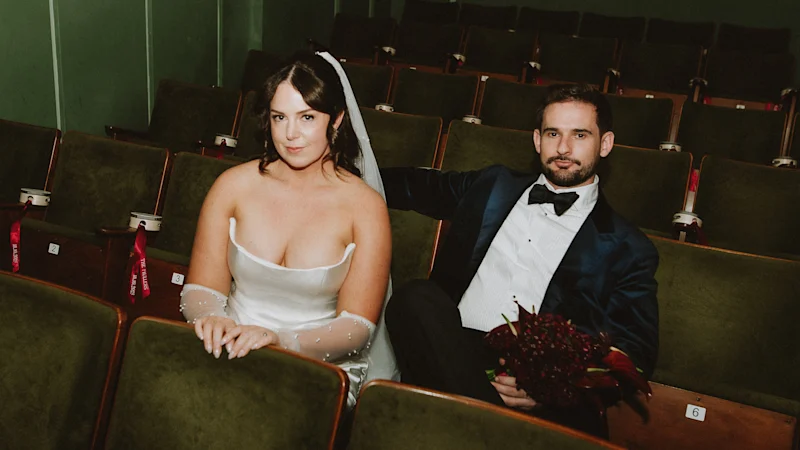 Un rapport Pinterest montre des couples choisissant des cinémas, des prisons et des restaurants