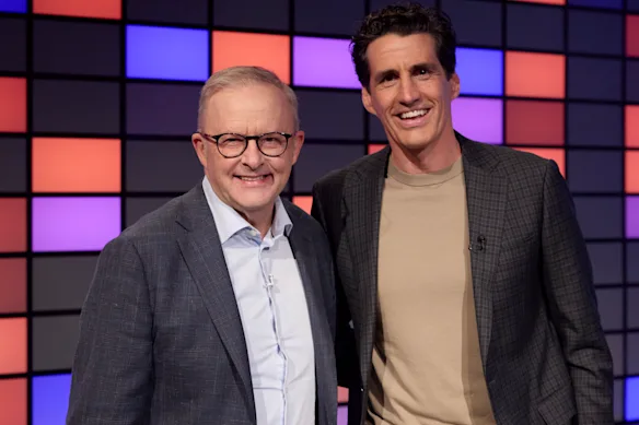 Le Premier ministre Anthony Albanese fait une apparition dans The Hundred avec Andy Lee.