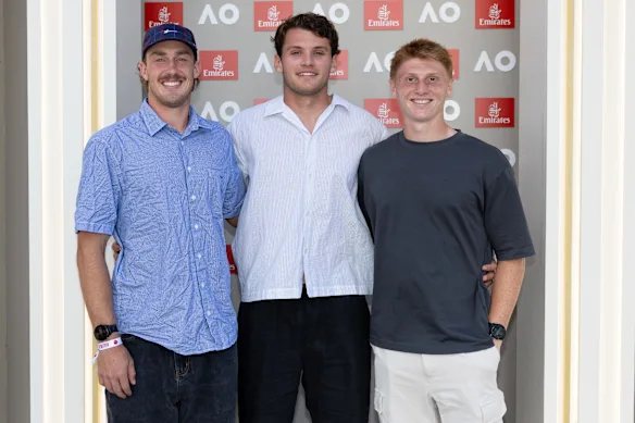 Angus Anderson (à gauche) fera ses débuts à l'AFL vendredi soir.