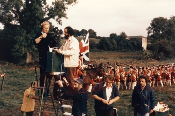 Stanley Kubrick sur le tournage de son film Barry Lyndon en 1975. 