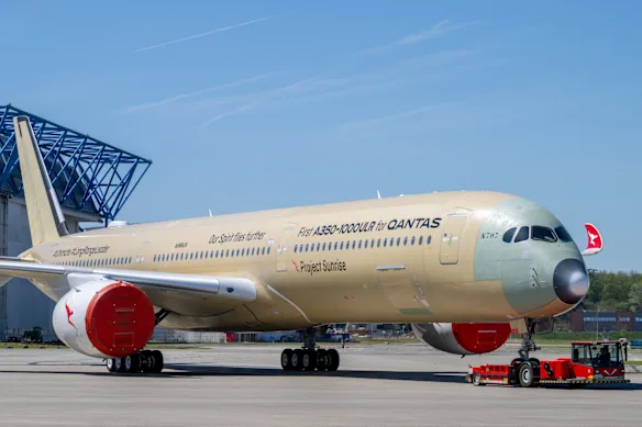 Le nouvel A350-1000ULR de Qantas à l'usine Airbus de Toulouse, France.