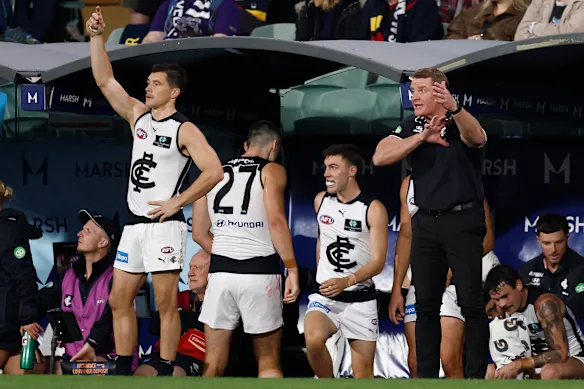 Michael Voss rallie ses troupes depuis le banc. 