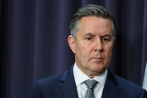 Le ministre de la Santé, Mark Butler, réfléchit à des changements majeurs au NDIS alors qu'il table sur une trajectoire de croissance plus faible dans le budget du mois prochain.