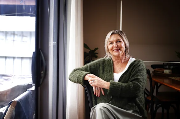 Janine Duncan, 52 ans, a arrêté de boire de l'alcool il y a plus de deux ans après avoir constaté que cela aggravait ses symptômes de ménopause.