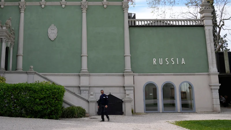 Le jury de la Biennale de Venise démissionne en raison d'une dispute sur l'entrée russe