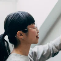 Voici une routine simple et rapide pour nettoyer rapidement votre salle de bain