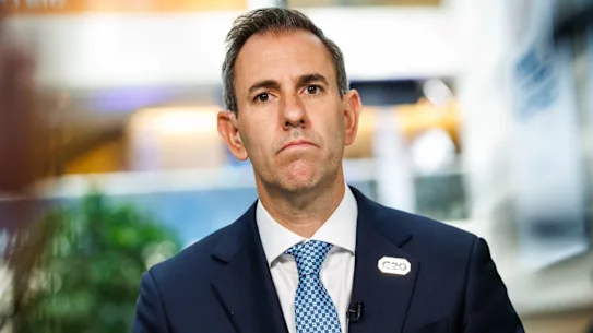 Le trésorier Jim Chalmers met en garde contre des coûts d'au moins 60 milliards de dollars pour le budget fédéral au cours des quatre nouvelles années.