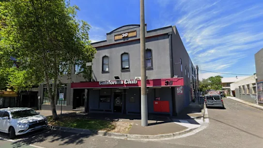 Le California Club au 30 St Kilda Road, St Kilda.